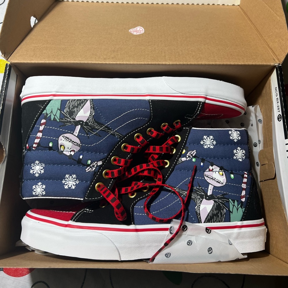 Brand new!! Disney Nightmare Before Christmas Van’s.
